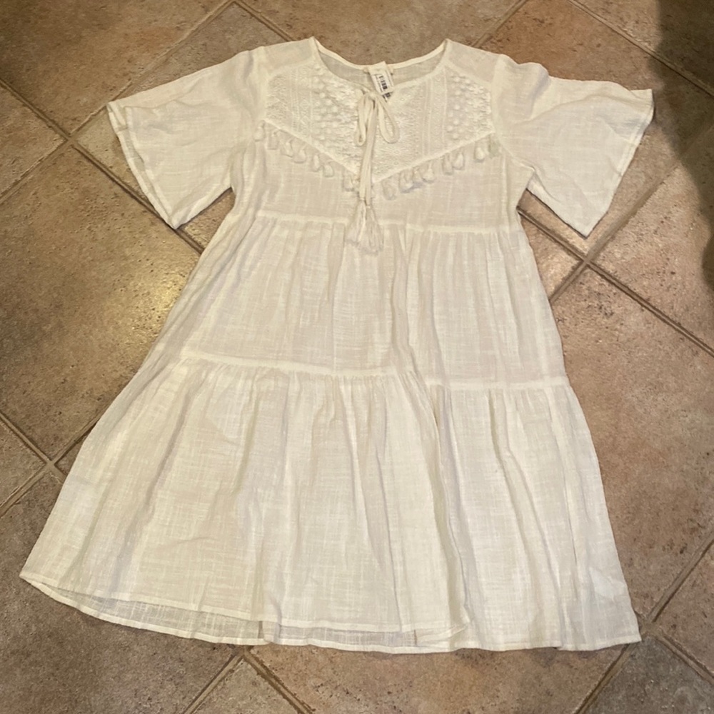 NWT Oddi Women’s White Flowy Dress Size Small